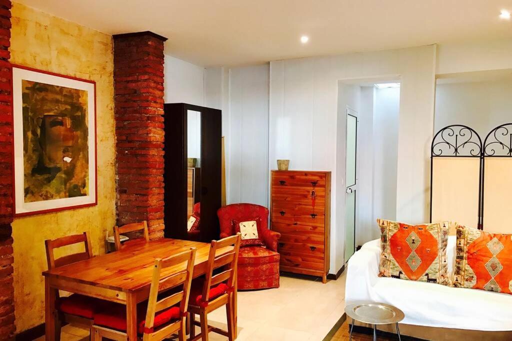 Tgh Acogedor Loft En Malaga Apartment Luaran gambar